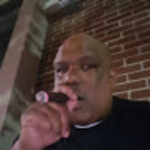 Meet your Posher, Elliott